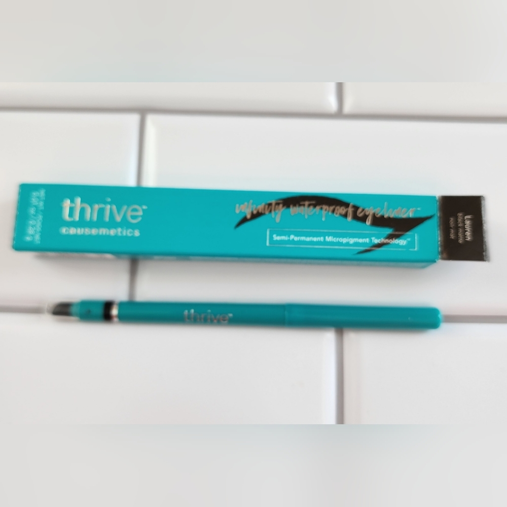 Thrive Mechanical Eyeliner Pen